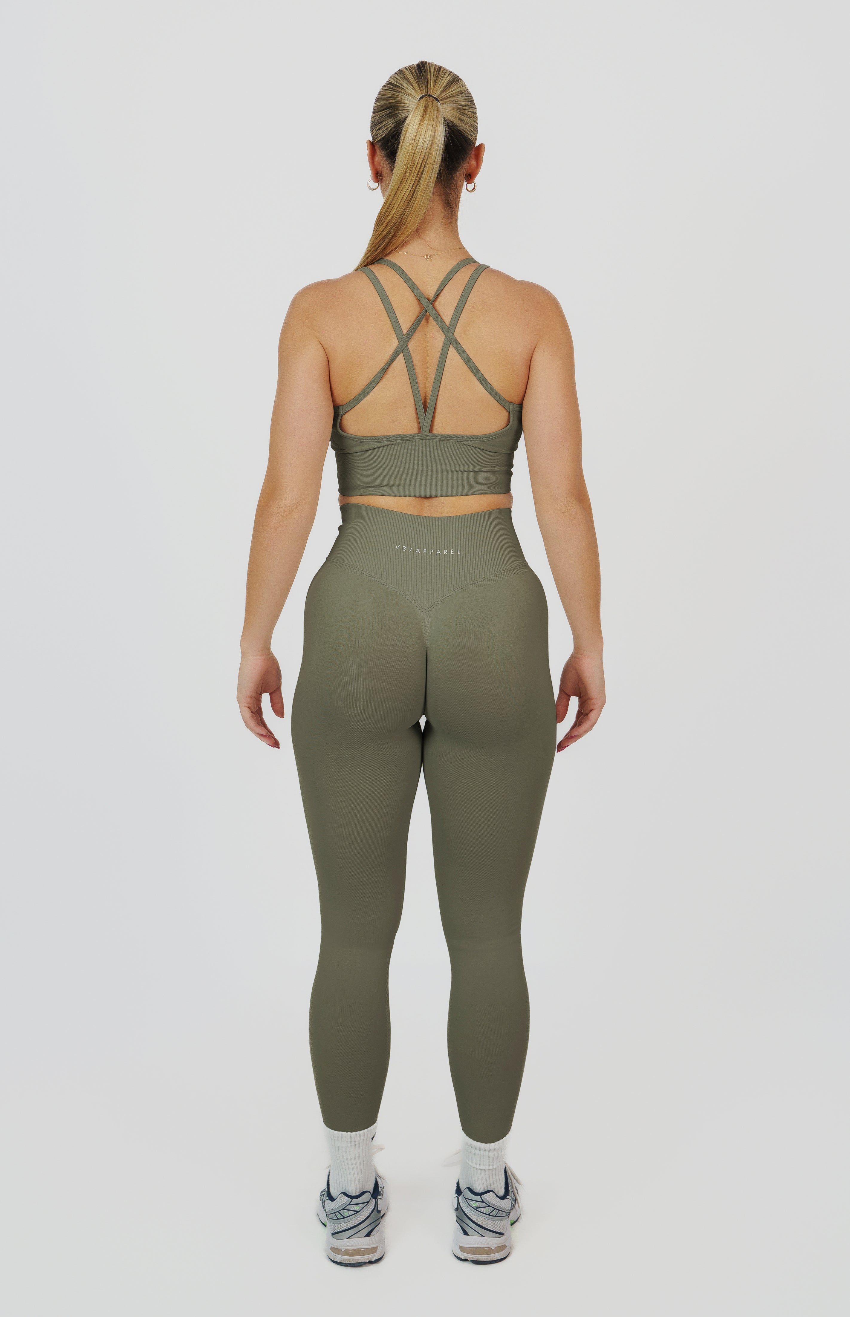 Form Seamless Scrunch Leggings & Sports Bra Set - Olive Green