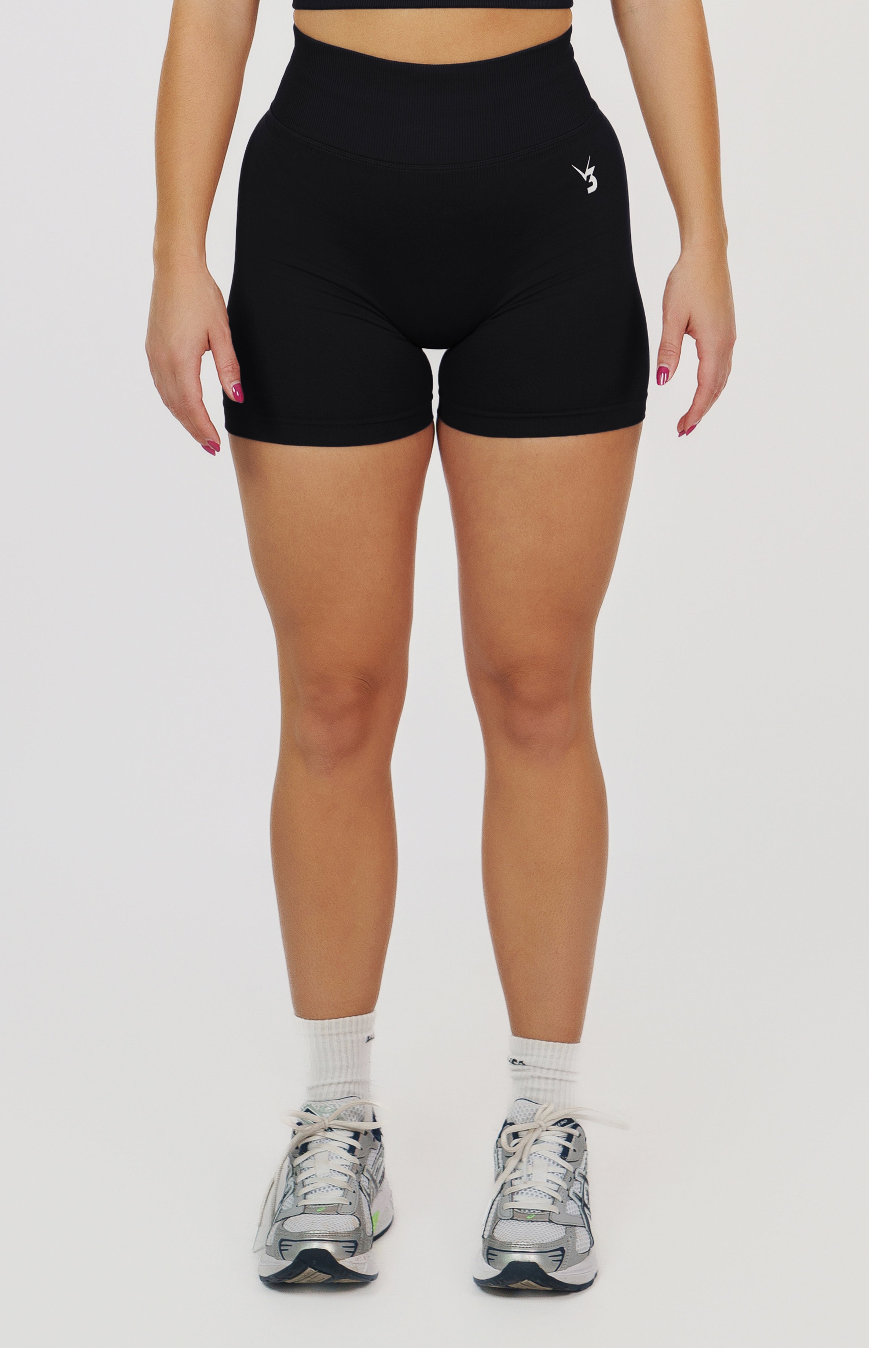 Form Seamless Scrunch Sports Bra, Leggings & Shorts Set - Black